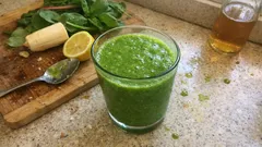 Mangold-Smoothie in 5 Minuten: cremig, grün und angenehm fruchtig