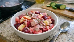 Rheinischer Heringssalat: Matjes mit Kartoffeln, Rote Bete & Apfel (laktosefrei)