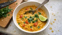 Indisches Linsen-Curry mit Kokosmilch – cremig, würzig und ganz unkompliziert